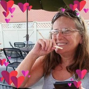 Meet your Posher, Gena